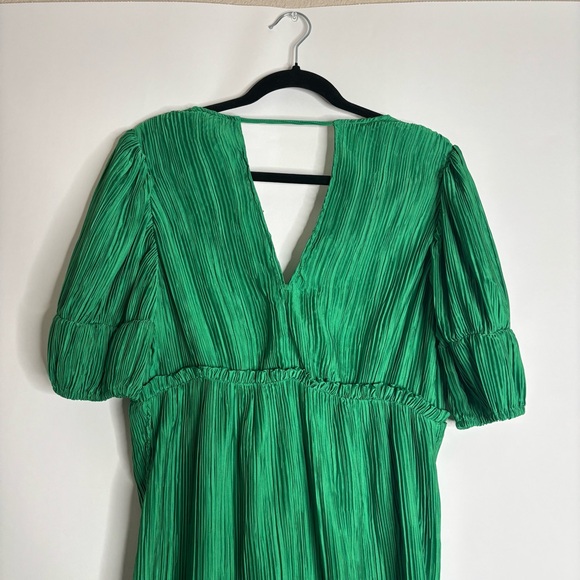 Anthropologie V-Neck Pleated Slim Midi Dress Green size XS - Picture 10 of 13